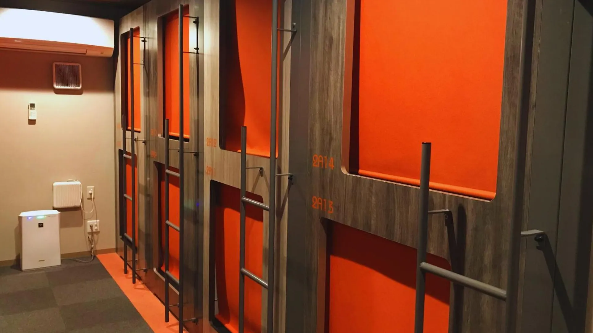 Beagle Tokyo Hostel＆Apartments 0*,