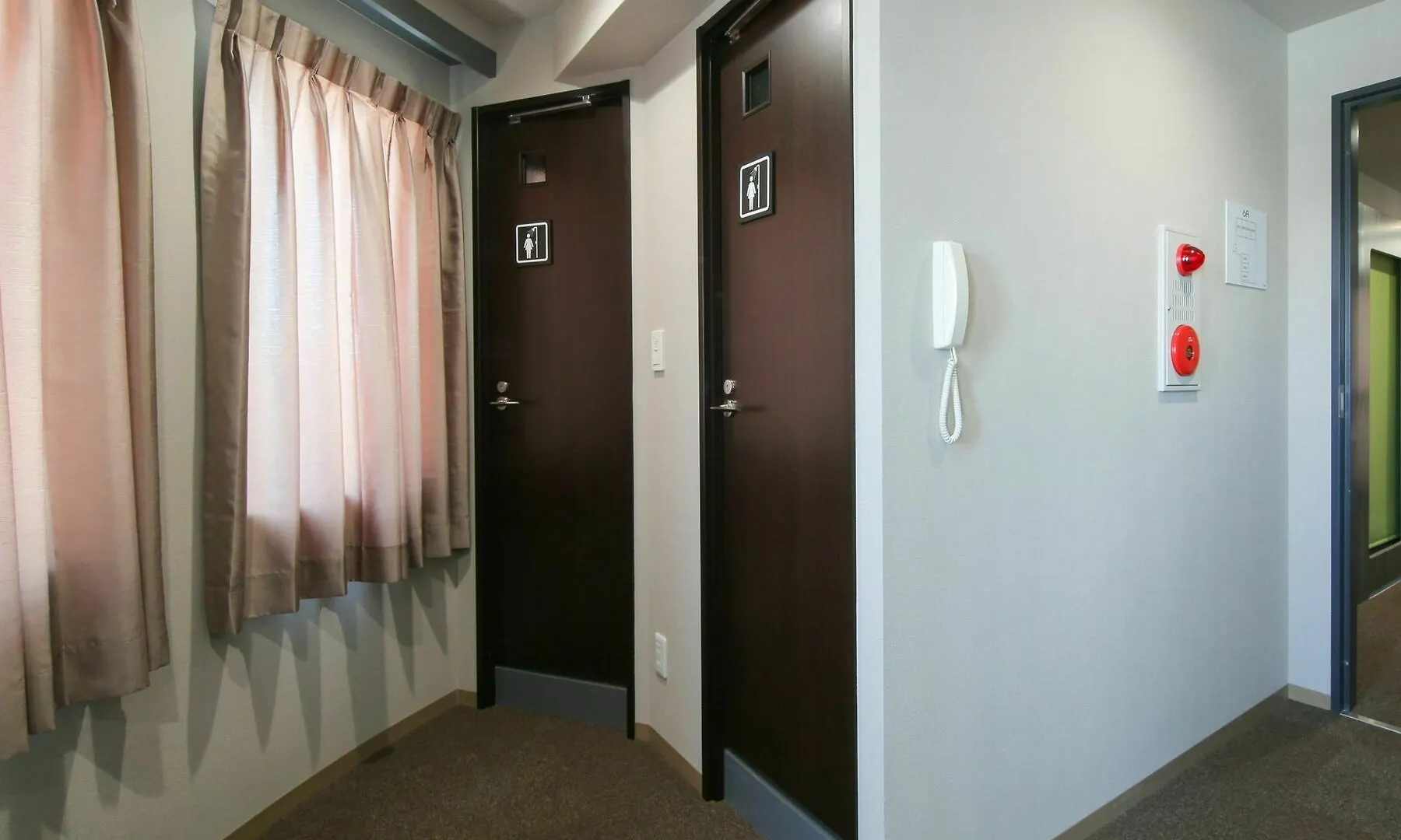 Beagle Tokyo Hostel＆Apartments 0*,
